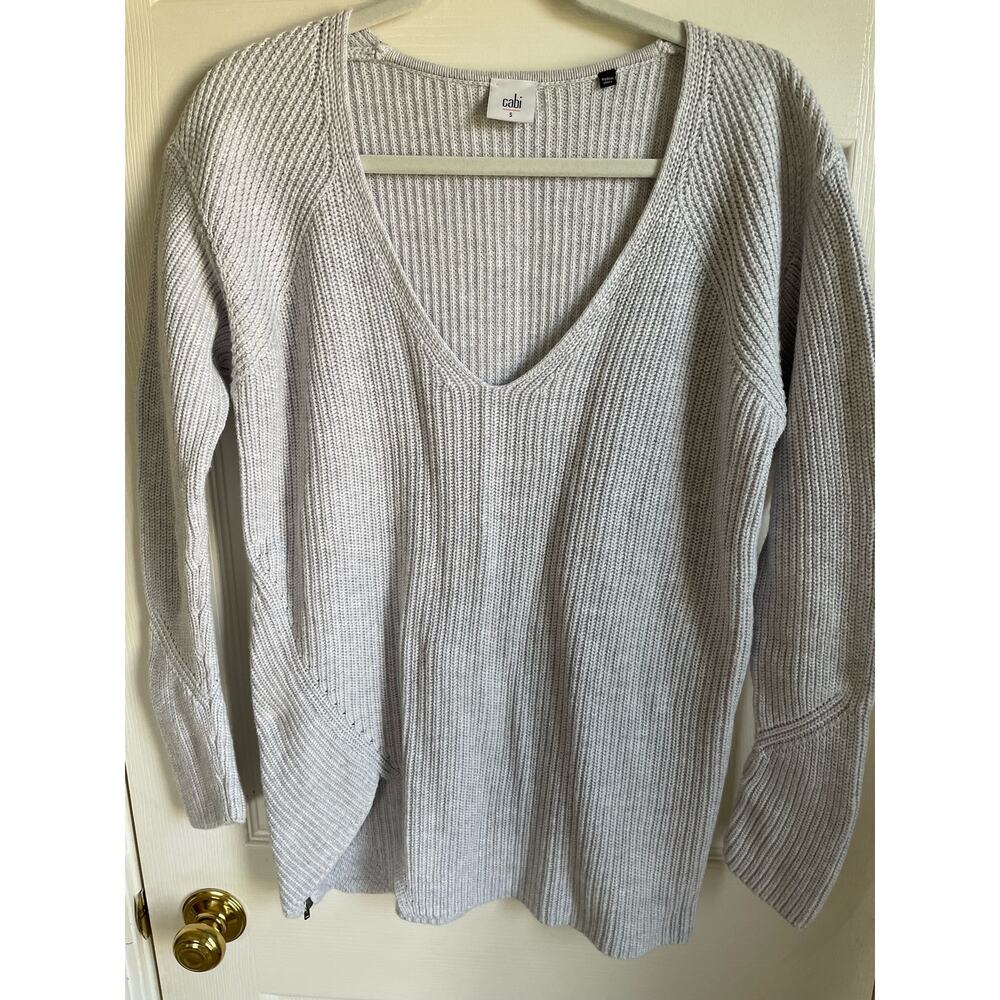 CAbi Deep V Pullover Knit Sweater Gray Sz S Tunic V-Neck Zipper Detail Neutral - Picture 3 of 8